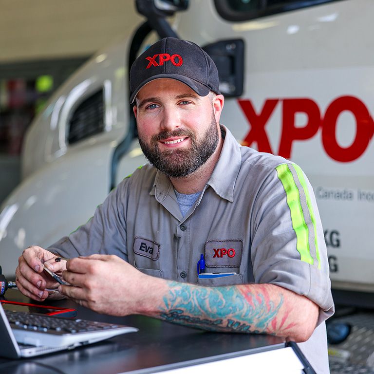 Customs & account managers